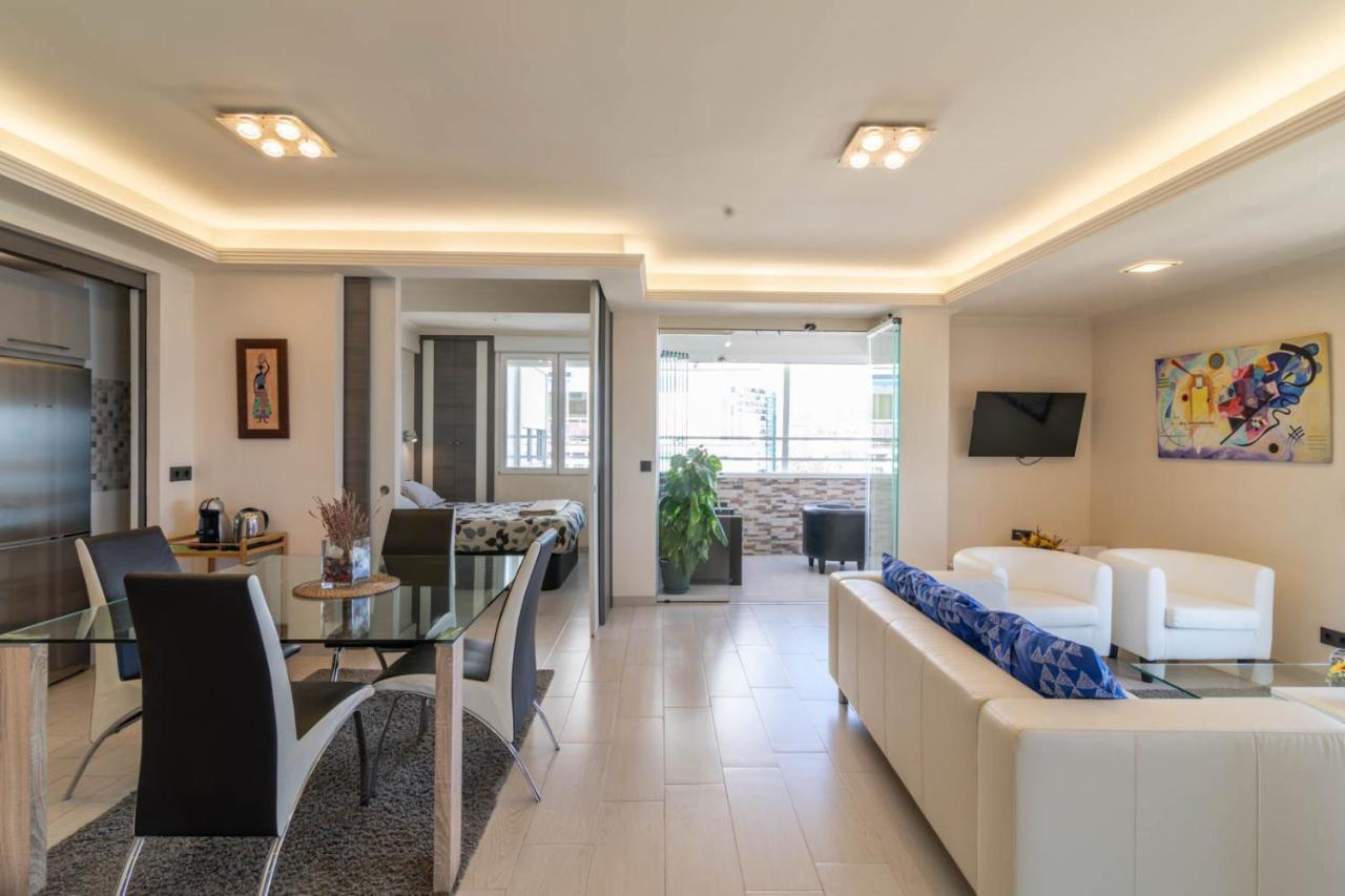 Royal Executive Suite Malaga Exterior photo